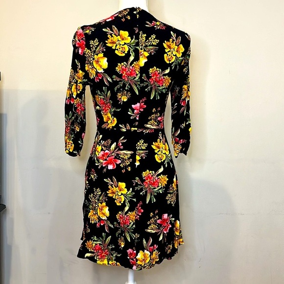 ZARA Vibrant Black Floral Print Rayon Crepe ¾ Sleeves Fit & Flare Mini Dress - Picture 3 of 5